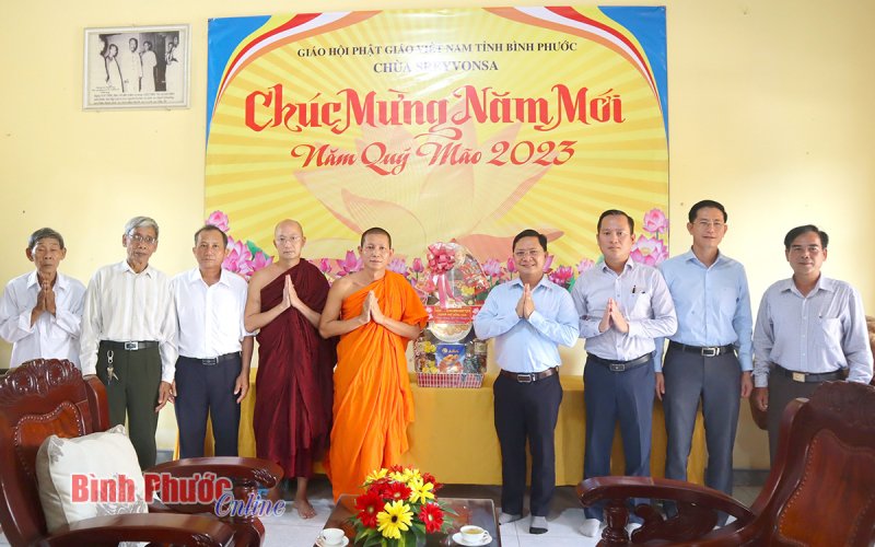 Đồng Xoài: Lãnh đạo thành phố thăm, chúc tết Chôl Chnăm Thmây 
