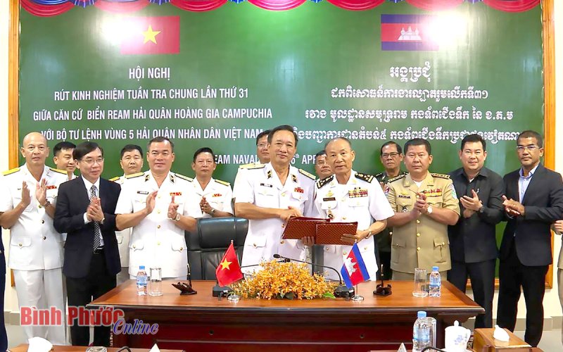 Hải quân Việt Nam - Campuchia rút kinh nghiệm tuần tra chung