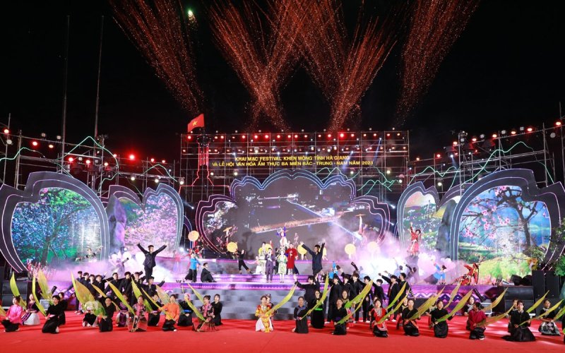 Khai mạc Festival Kh&egrave;n M&ocirc;ng tỉnh H&agrave; Giang v&agrave; Lễ hội Văn h&oacute;a ẩm thực ba miền Bắc - Trung - Nam