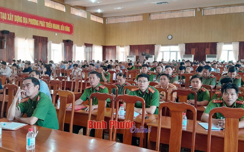 Lộc Ninh: Sinh hoạt chính trị, tư tưởng về tác phẩm của Tổng Bí thư Nguyễn Phú Trọng