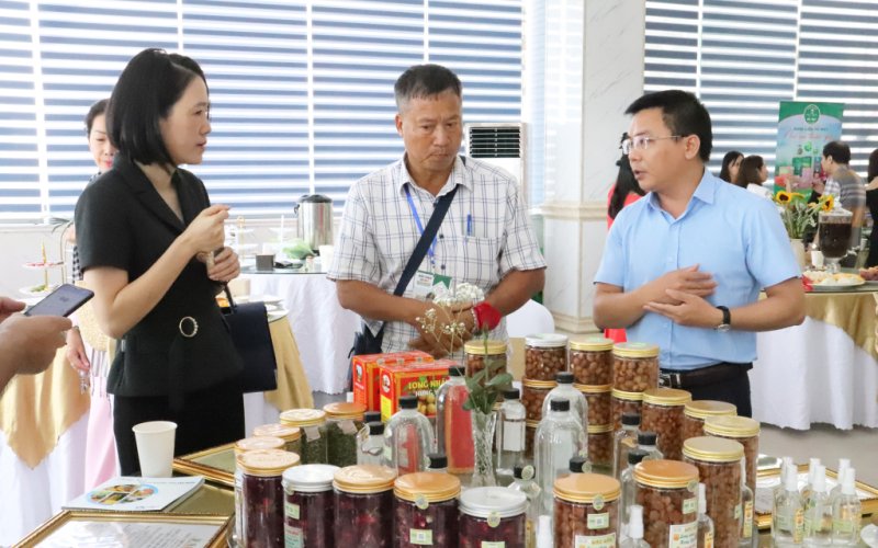 Mở rộng thị trường tiêu thụ nông sản