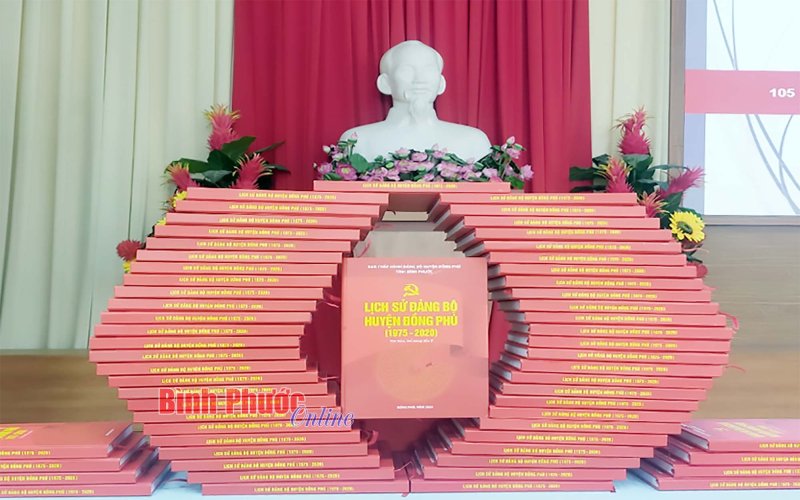 Ra mắt cuốn sách Lịch sử Đảng bộ huyện Đồng Phú giai đoạn 1975-2020