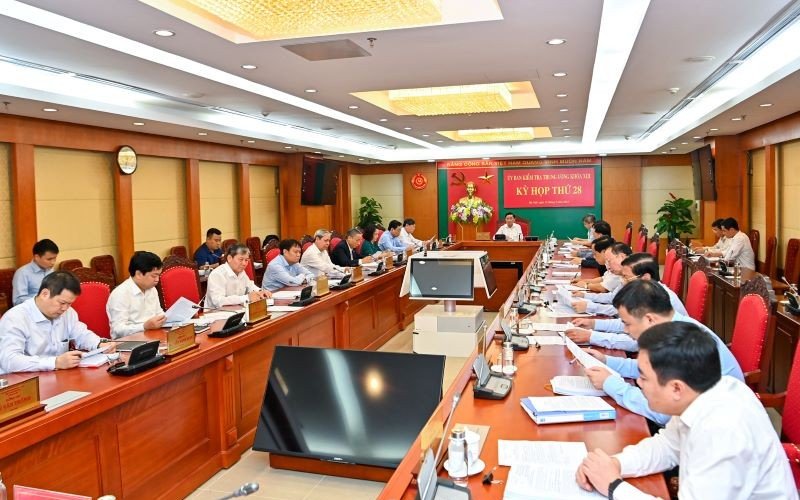 Ủy ban Kiểm tra Trung ương kỷ luật Ban cán sự đảng Lào Cai, Đảng đoàn Liên minh Hợp tác xã Việt Nam