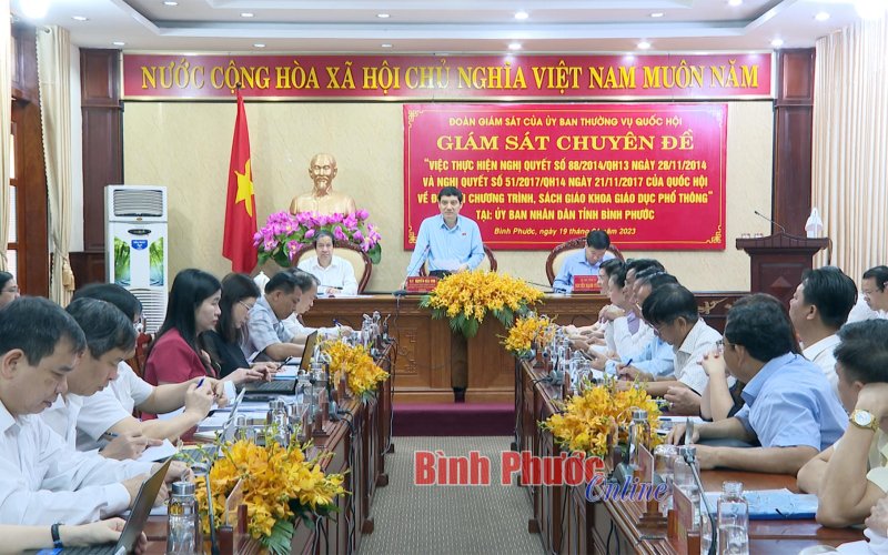 Ủy ban Thường vụ Quốc hội giám sát lĩnh vực giáo dục tại Bình Phước