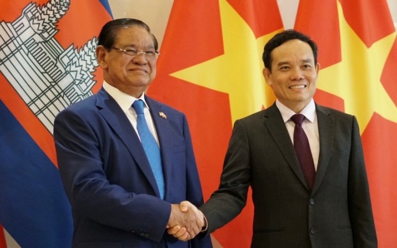 Xây dựng đường biên giới hòa bình, hữu nghị, ổn định