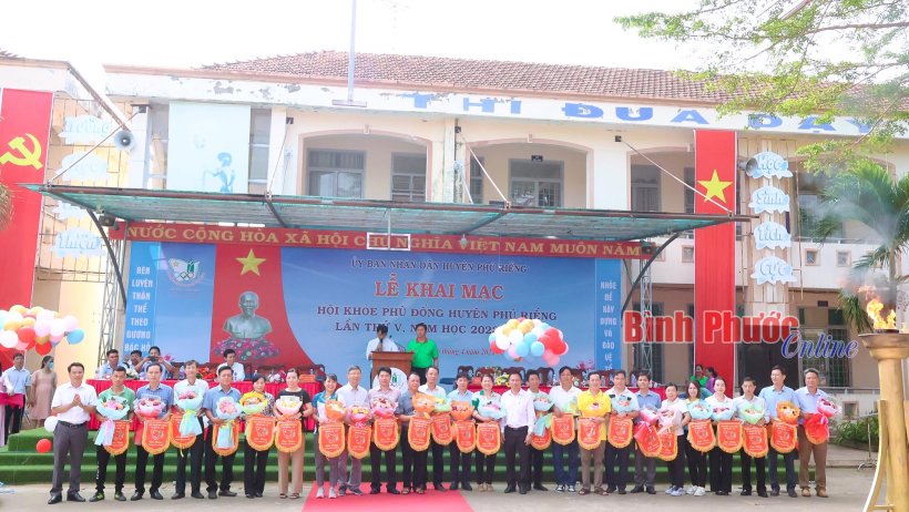 900 vận động viên tham gia Hội khỏe Phù Đổng huyện Phú Riềng lần thứ V, năm học 2023-2024