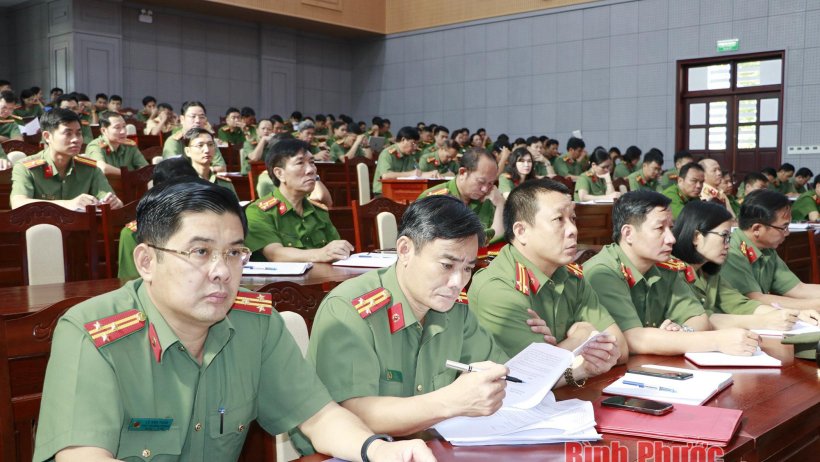 Đảng ủy Công an tỉnh Bình Phước tổ chức hội nghị sinh hoạt chính trị chuyên đề quý II-2024