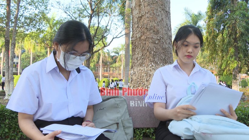 Kỳ thi đánh giá năng lực lần đầu tiên được tổ chức tại Bình Phước
