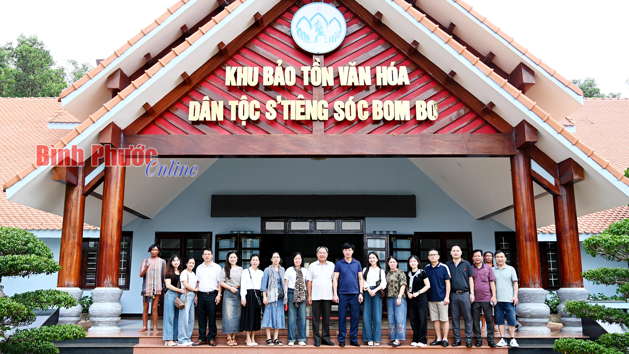 Báo Phú Thọ tham quan tại huyện Bù Đăng