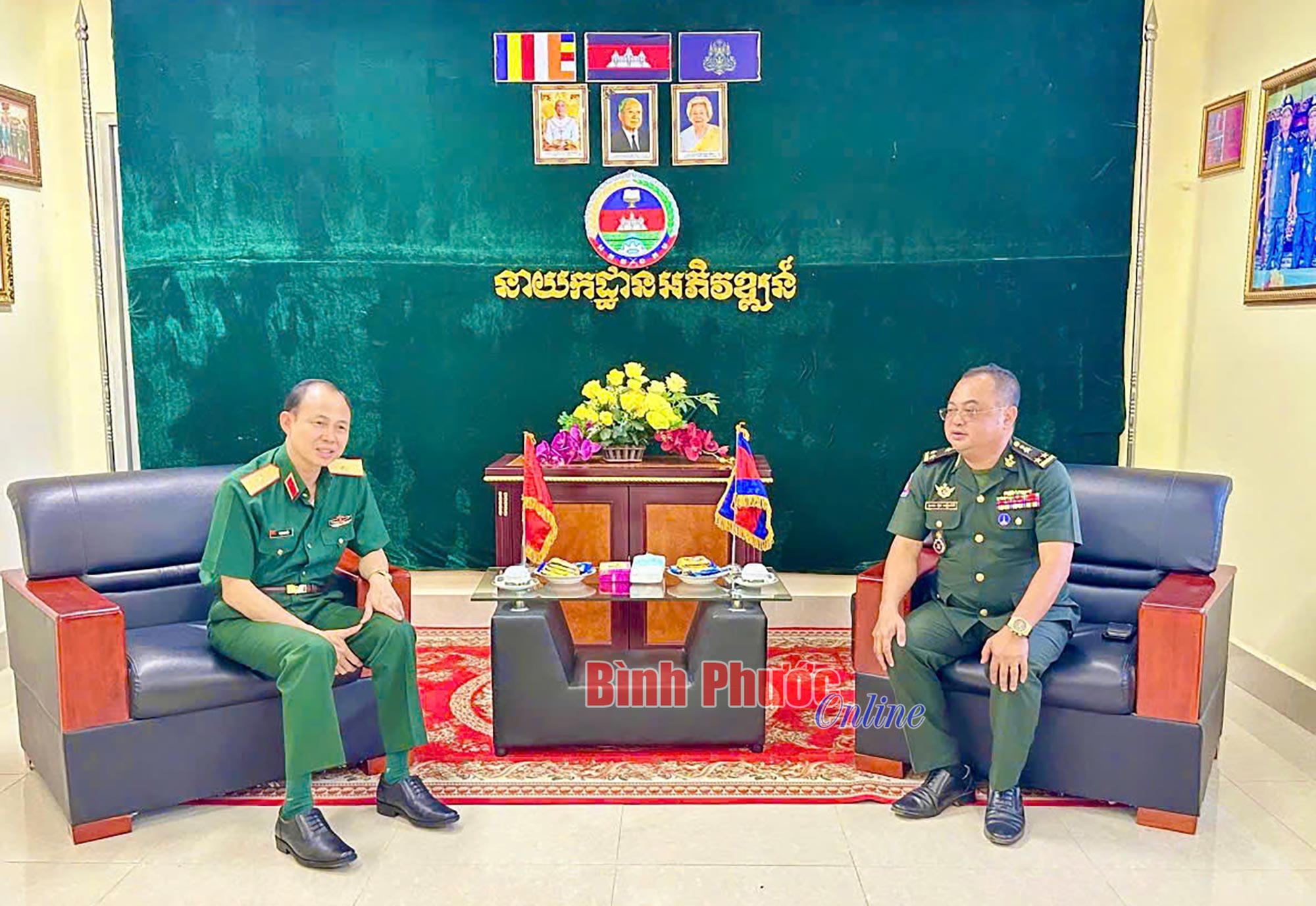 Binh đoàn 16 thăm và chúc tết lực lượng vũ trang Campuchia