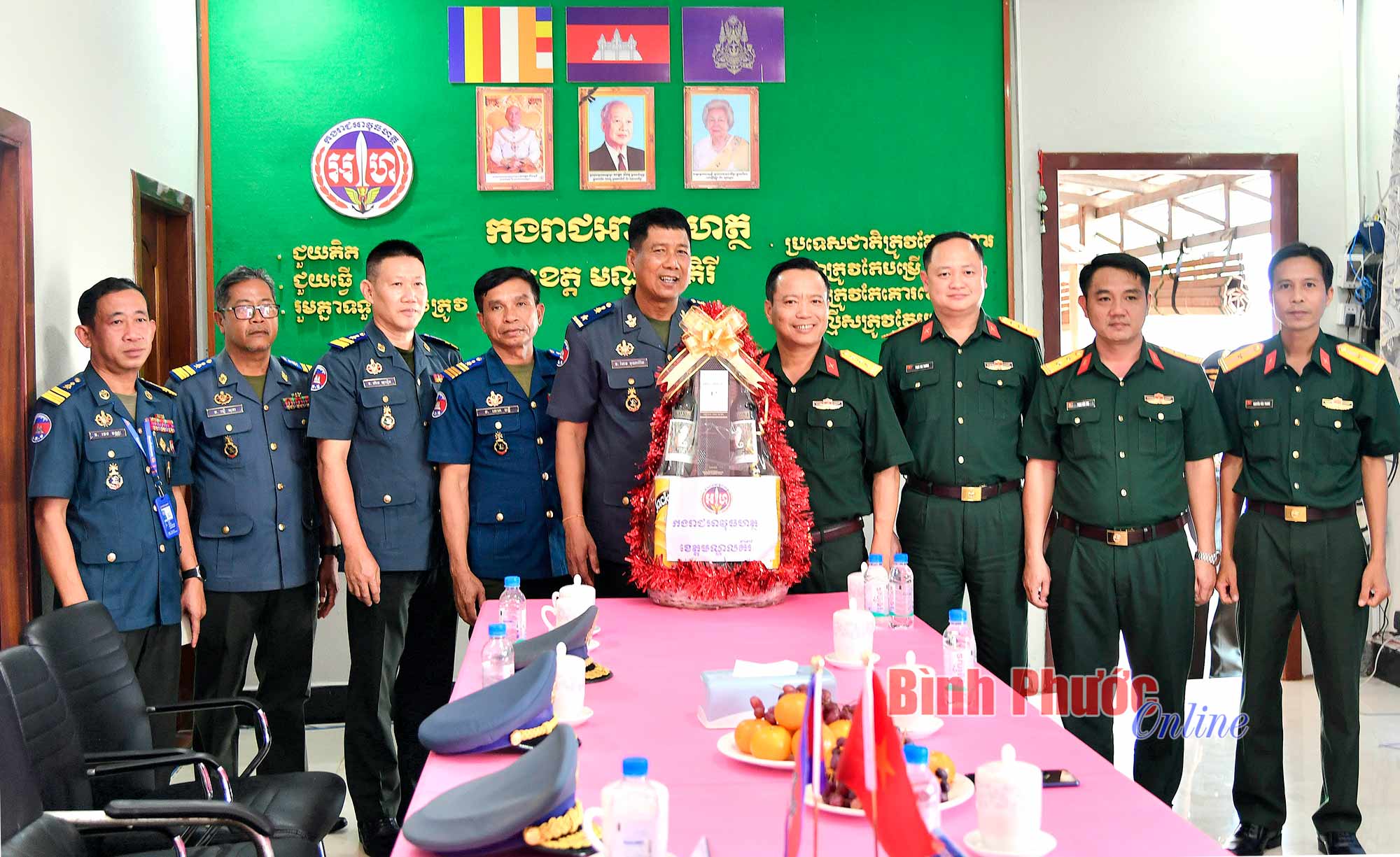 Bộ Chỉ huy Quân sự tỉnh thăm, chúc tết tại Vương quốc Campuchia
