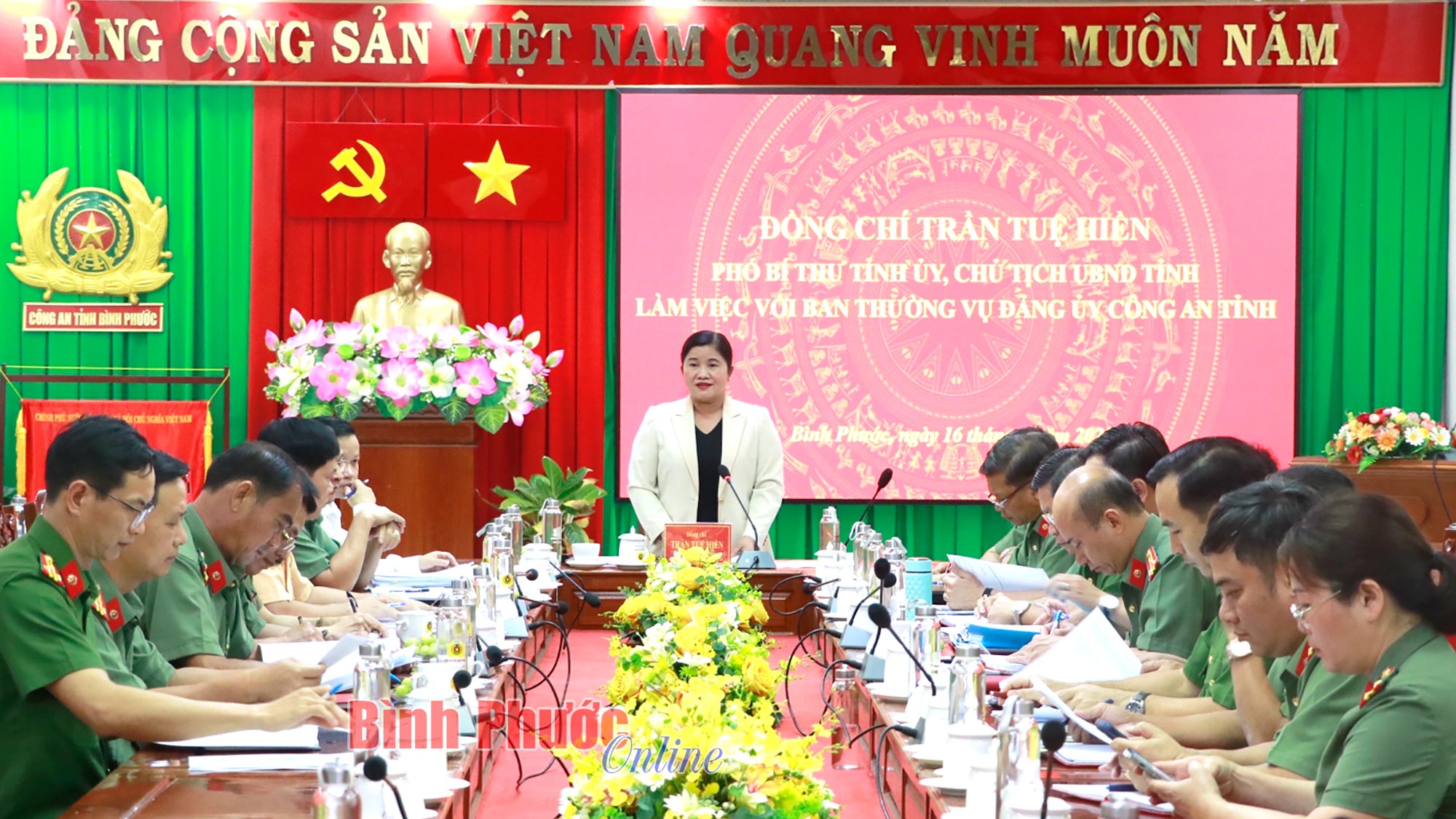 Lãnh đạo tỉnh làm việc với Công an tỉnh về tổ chức bộ máy sau sắp xếp