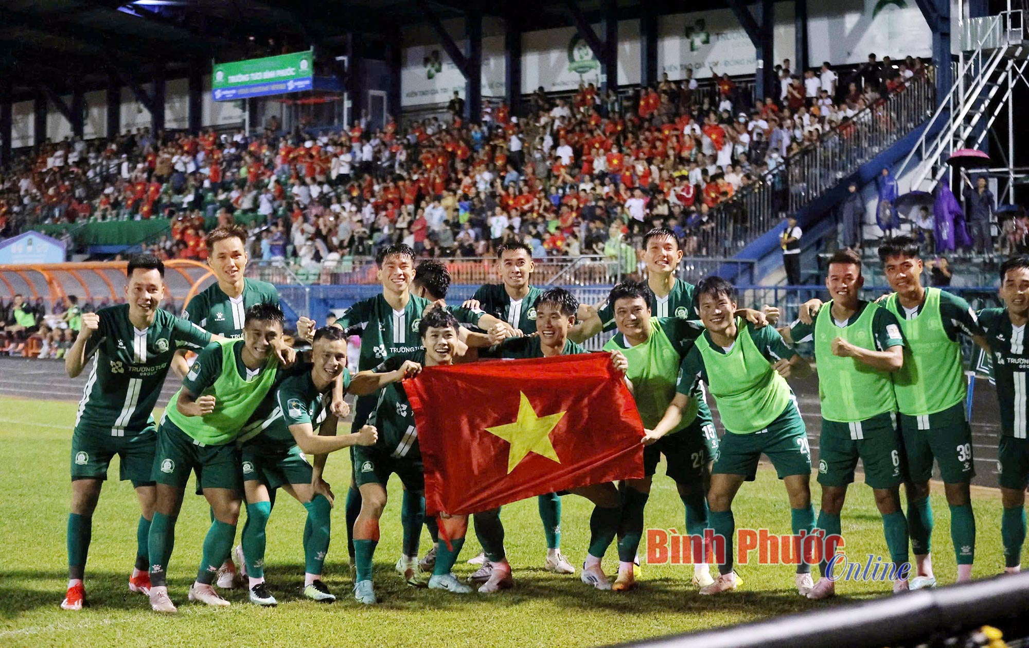Công Phượng tiếp tục lập siêu phẩm, giúp đội nhà thắng 2-0 trước Đồng Tháp