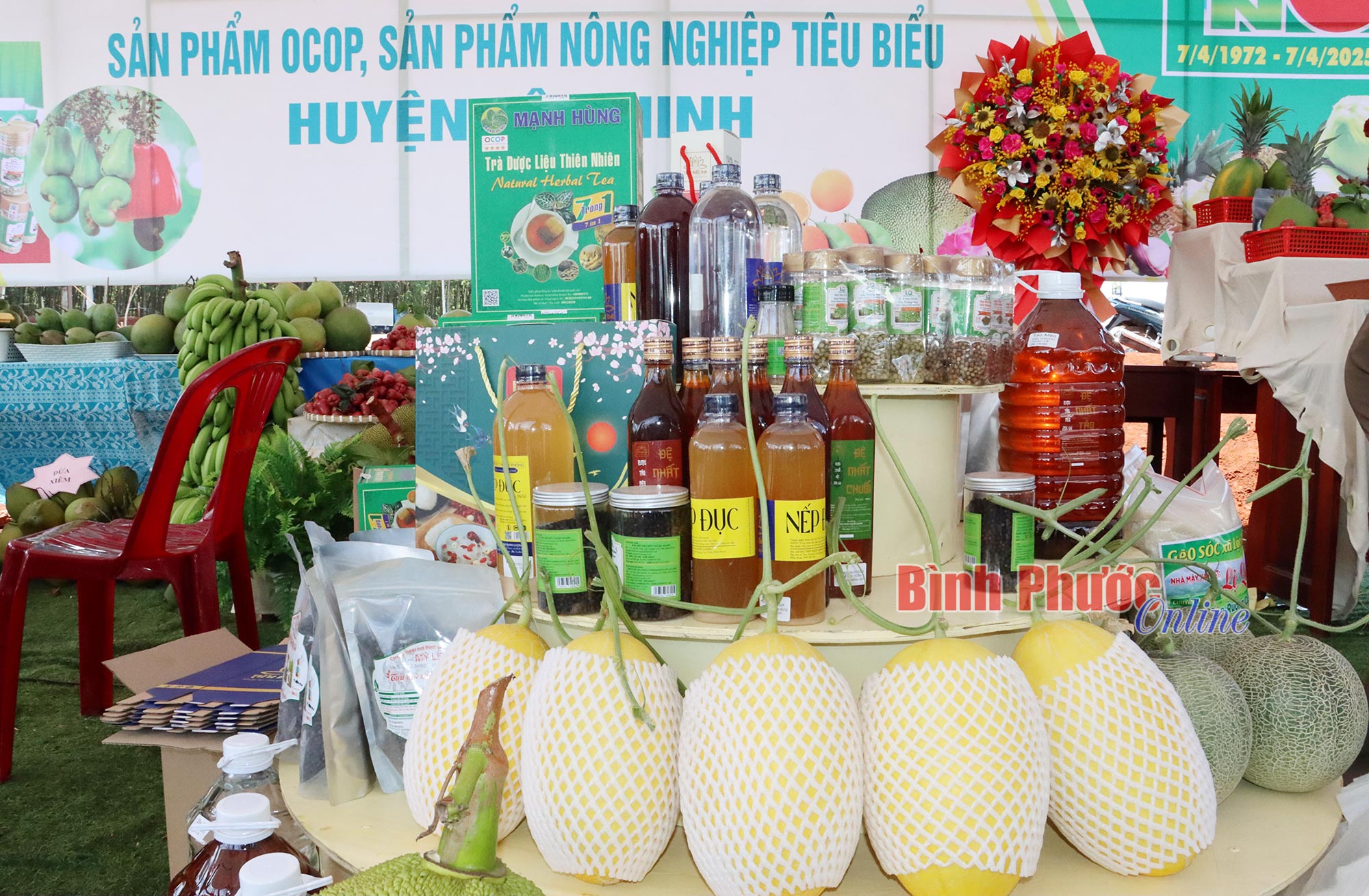 Đặc sắc hội chợ trưng bày sản phẩm OCOP, sản phẩm nông nghiệp tiêu biểu