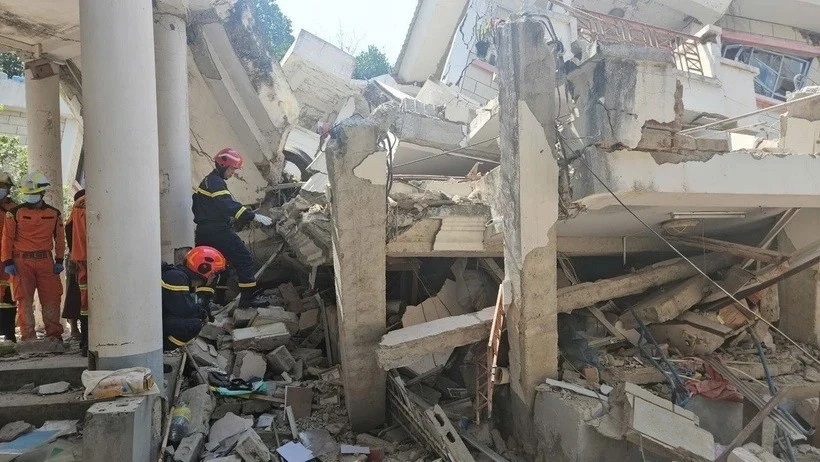 Động đất tại Myanmar: Ấm lòng những nghĩa cử của đoàn cứu trợ Việt Nam