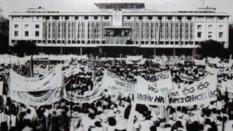 Đường tới thống nhất, đích đến vinh quang!