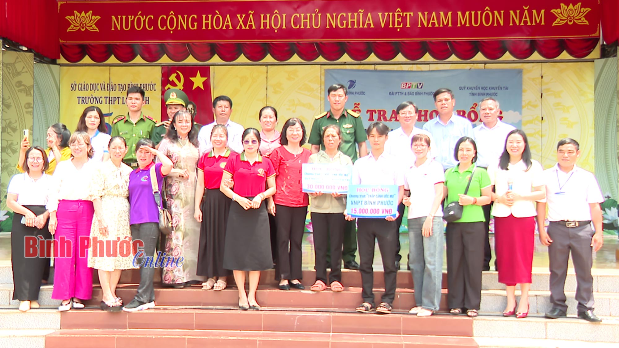 Hàn Ngọc Hải nhận học bổng hơn 243 triệu đồng