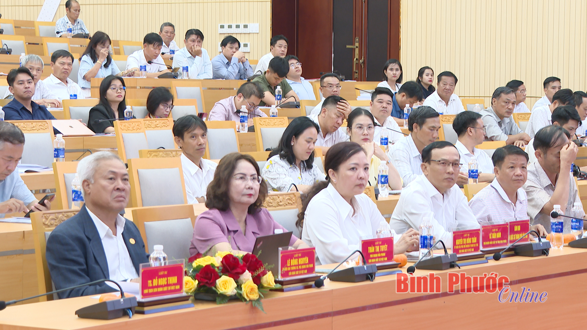 Gần 200 luật sư được bồi dưỡng chuyên môn, nghiệp vụ