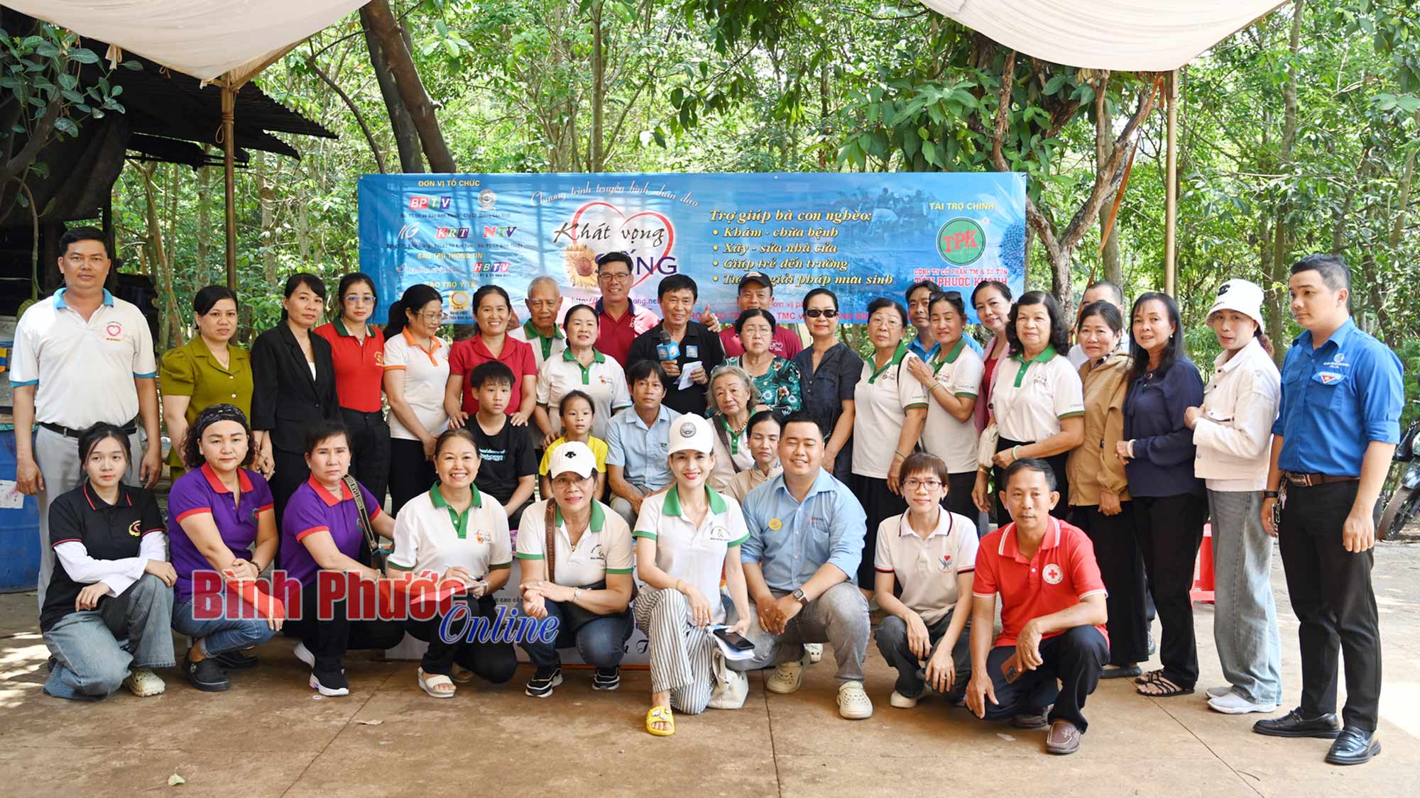 “Khát vọng sống” trao hơn 168 triệu đồng hỗ trợ cho gia đình anh Nguyễn Đăng Tỵ