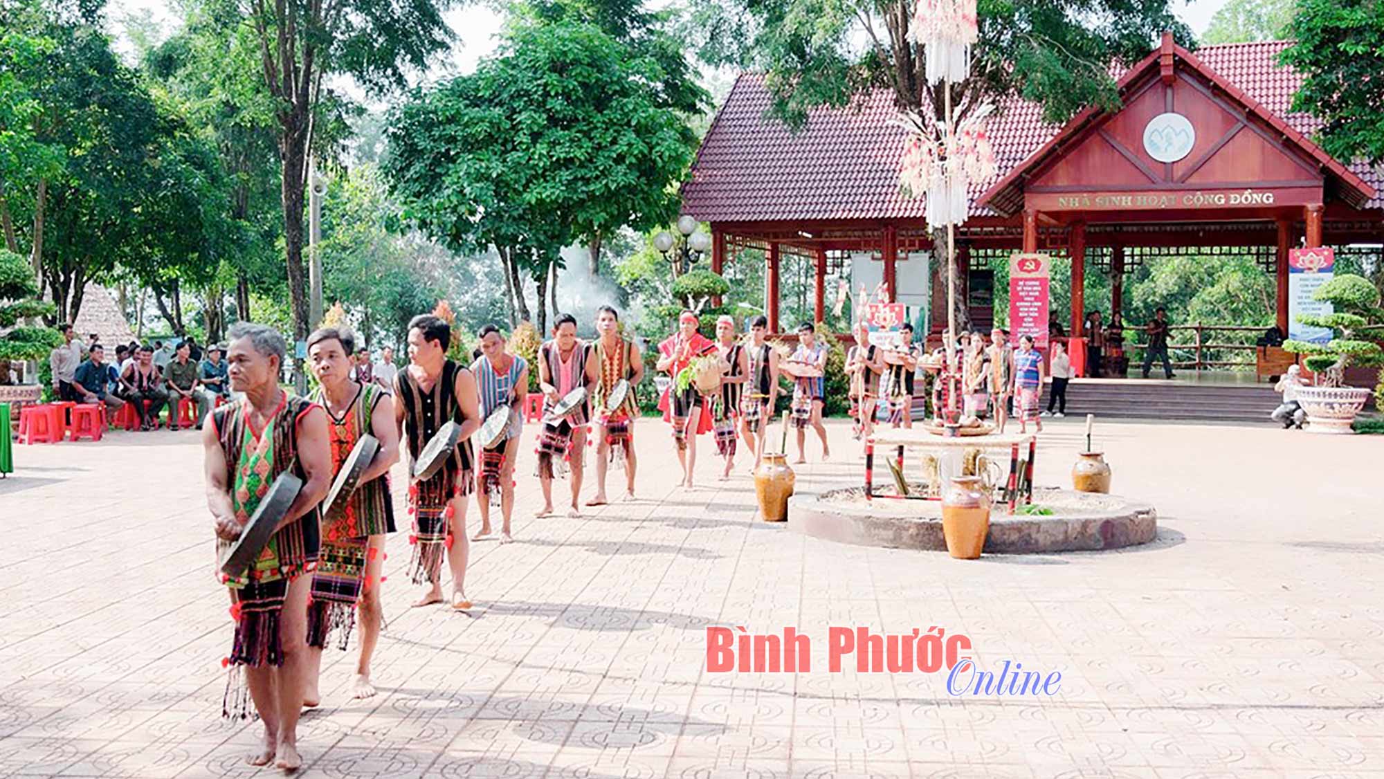 Khu bảo tồn văn hóa dân tộc S’tiêng sóc Bom Bo - công trình kiến trúc tiêu biểu phía Nam