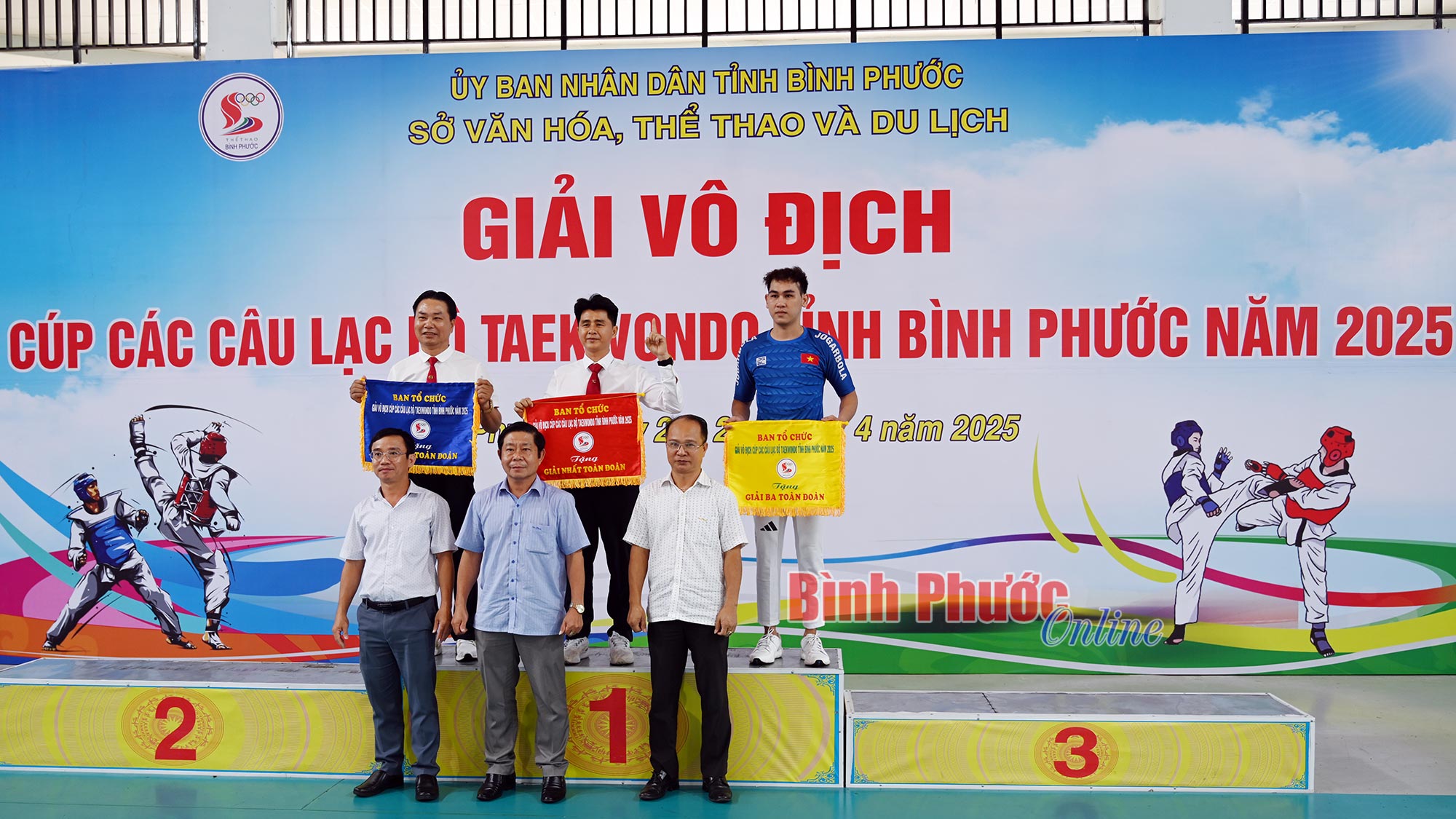 Phước Long nhất toàn đoàn cúp các câu lạc bộ Taekwondo tỉnh