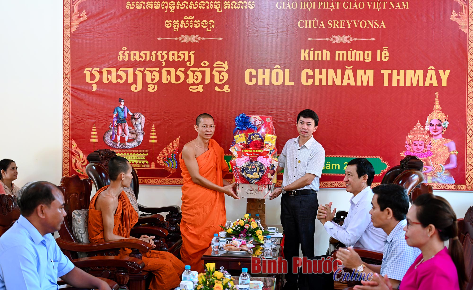 Thăm, chúc tết Chôl Chnăm Thmây tại Đồng Xoài