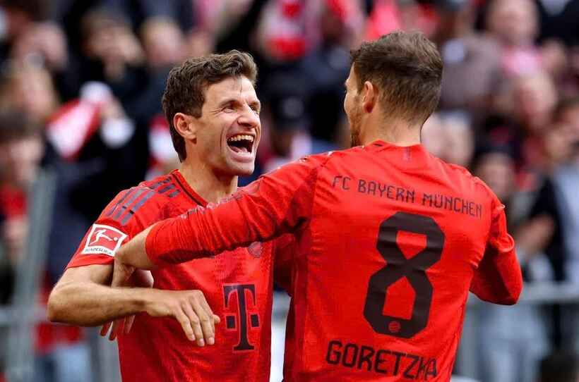 Thomas Müller cán mốc 500 trận đấu tại Bundesliga