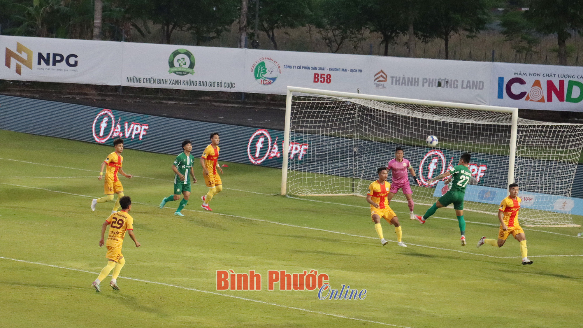 Trường Tươi Bình Phước chiến thắng 2-0 trước Trẻ TP. Hồ Chí Minh