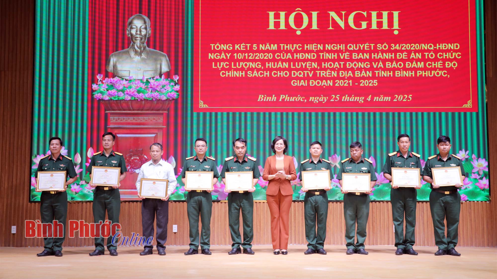 Xây dựng lực lượng dân quân tự vệ hoạt động thực chất, hiệu quả