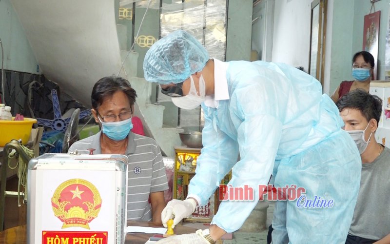 4 trường hợp F1 ở thị xã Bình Long đều âm tính lần 1 với SARS-CoV-2