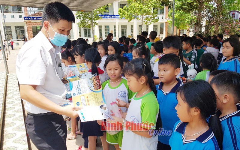 BHYT học đường: Nhiệm vụ không của riêng ai