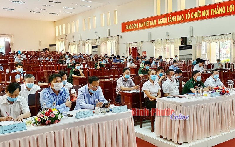 Cử tri Bù Đốp mong muốn người ứng cử thực hiện đầy đủ chương trình hành động sau khi trúng cử