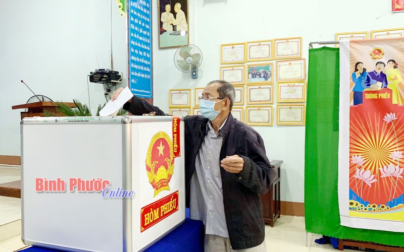 Cử tri khu phố Phú Nghĩa kỳ vọng nhiều vào đại biểu trúng cử