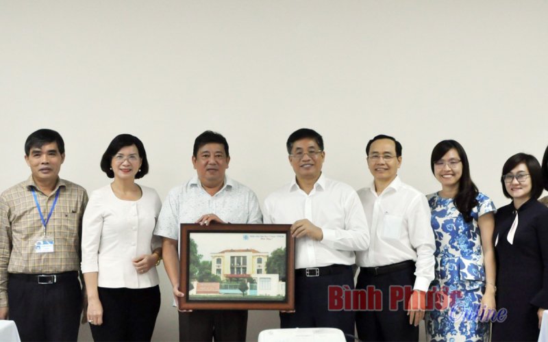 Đại học Y dược TP. Hồ Chí Minh sẵn sàng hỗ trợ toàn diện cho ngành y tế Bình Phước 