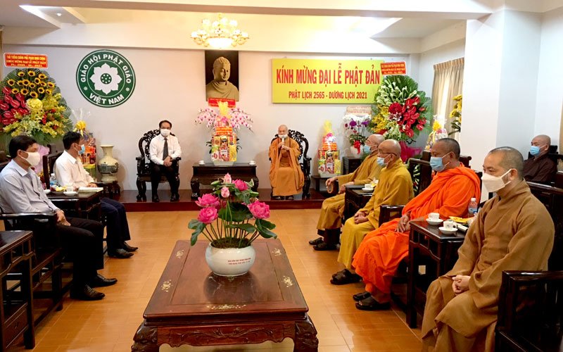 Đề nghị tạm dừng các sinh hoạt tôn giáo tập trung