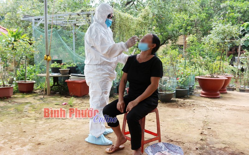 Hớn Quản: Cách ly 2 trường hợp F1 liên quan ca dương tính Covid-19