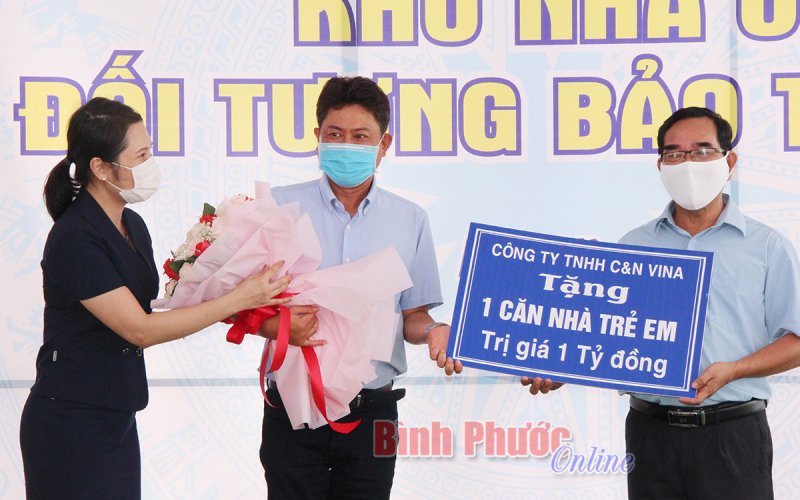 Khánh thành khu nhà ở mới cho các đối tượng bảo trợ xã hội