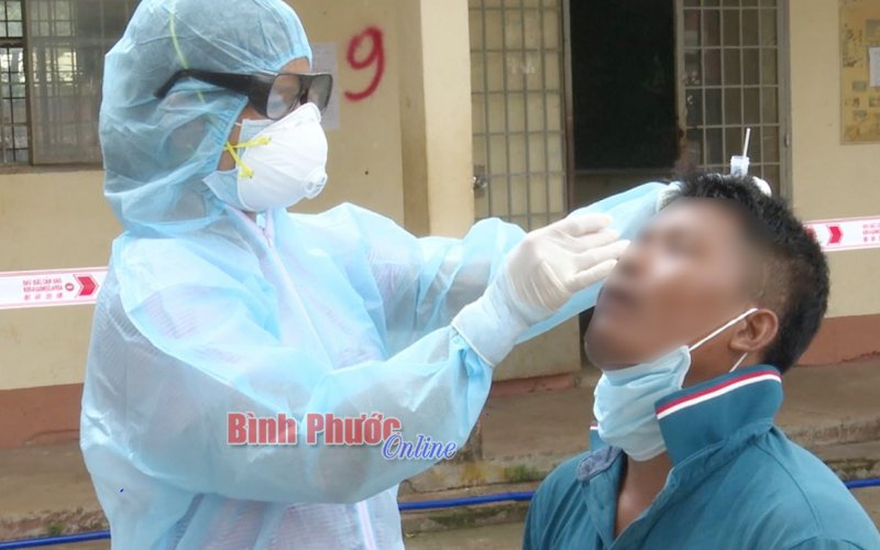Lộc Ninh gi&aacute;m s&aacute;t 3 trường hợp F1 li&ecirc;n quan đến ca bệnh 4780