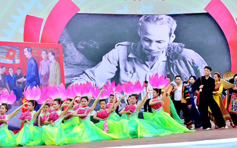 Những khúc hát dâng Người