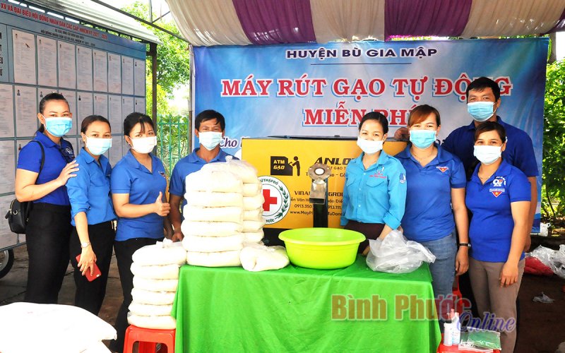 Phát động “Tháng nhân đạo” năm 2021 và “Phiên chợ không đồng”