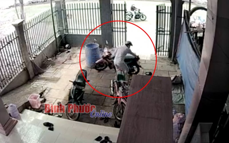 Truy tìm các đối tượng “đá nóng” xe máy tại thành phố Đồng Xoài