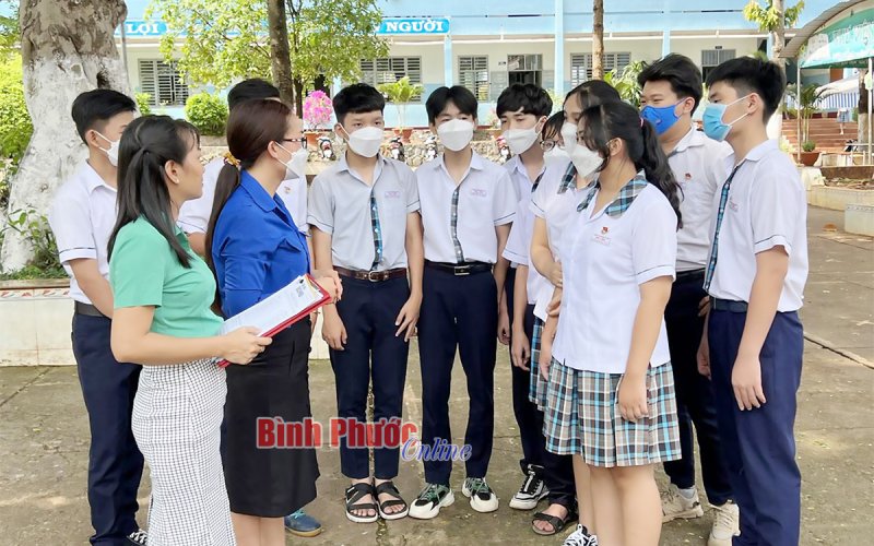 Bài toán “thừa thầy, thiếu thợ” và “chìa khóa” phân luồng - Bài 2