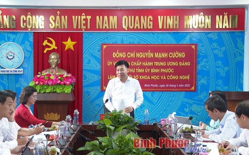 Bí thư Tỉnh ủy Nguyễn Mạnh Cường làm việc với Sở Khoa học và Công nghệ
