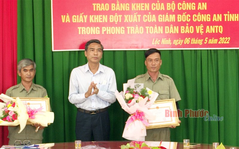 Bình Phước: 1 tập thể, 2 cá nhân được khen thưởng trong phong trào bảo vệ an ninh Tổ quốc