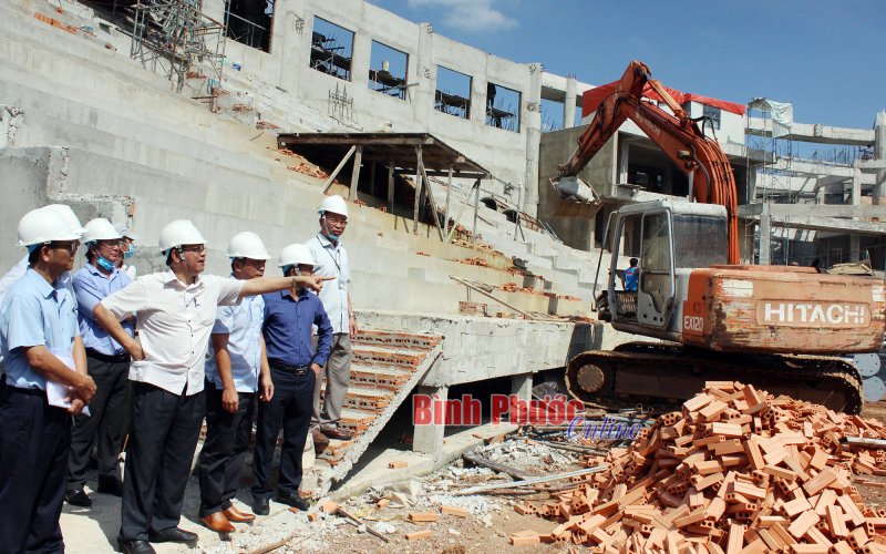 Cần có giải pháp đẩy nhanh tiến độ thi công Nhà thi đấu đa năng tỉnh