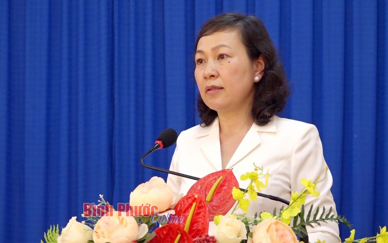 Chủ tịch HĐND tỉnh Huỳnh Thị Hằng tiếp xúc cử tri phường Hưng Chiến