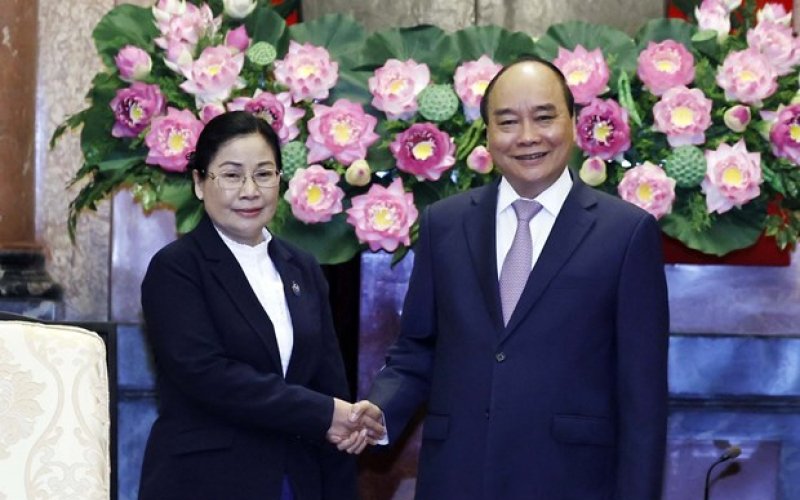 Chủ tịch nước tiếp Chánh án Tòa án nhân dân tối cao Lào Siphandon