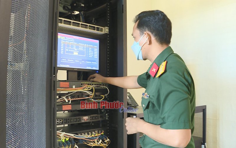 Công nghệ hiện đại, quân đội tinh nhuệ