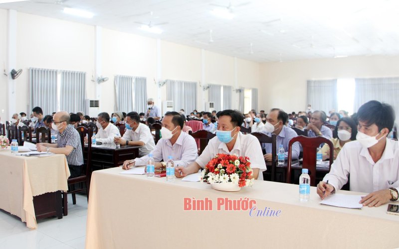 Cử tri Chơn Thành quan tâm nhiều vấn đề đất đai, đường giao thông