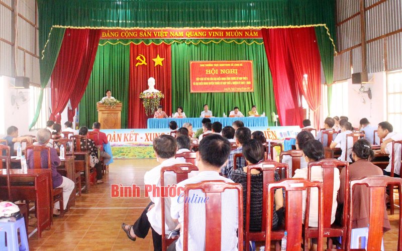 Cử tri xã Long Hà kiến nghị vấn đề an ninh và chất lượng thuốc bảo vệ thực vật